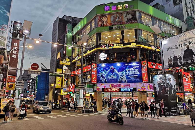 Địa điểm du lịch Đài Loan nổi tiếng - Chợ đêm Ximending
